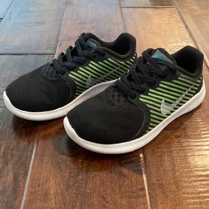 Kids nike running shoes